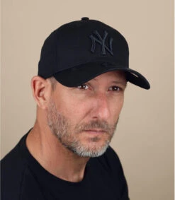 NEW ERA Casquette NY 39Thirty Noir Noir