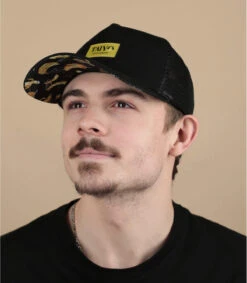 Black Banana Trucker