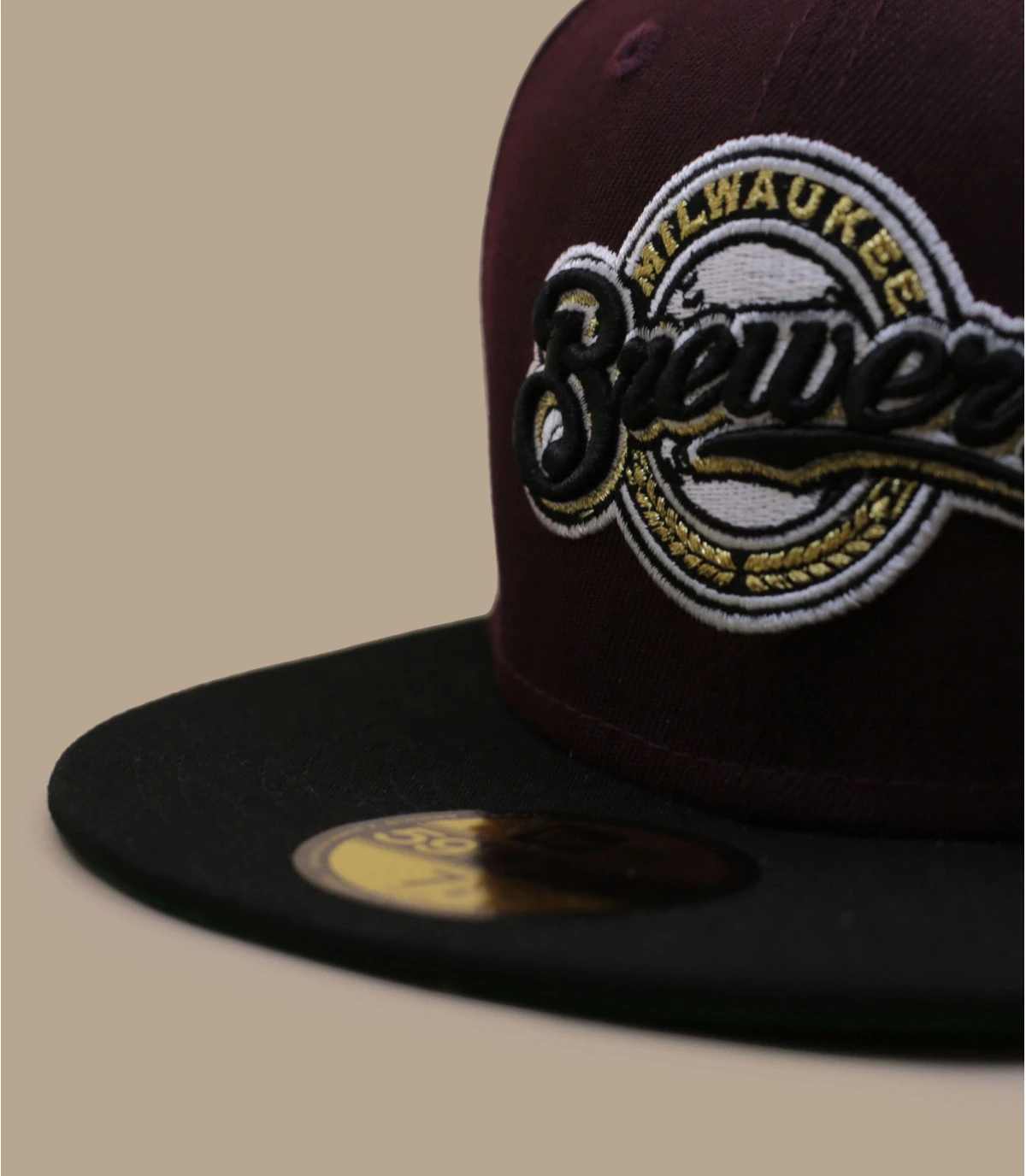 NEW ERA Side Patch 59Fifty Milwaukee Brewers Marron Black 3 NEW ERA Side Patch 59Fifty Milwaukee Brewers Marron Black â Image 3