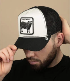 Trucker Black Sheep