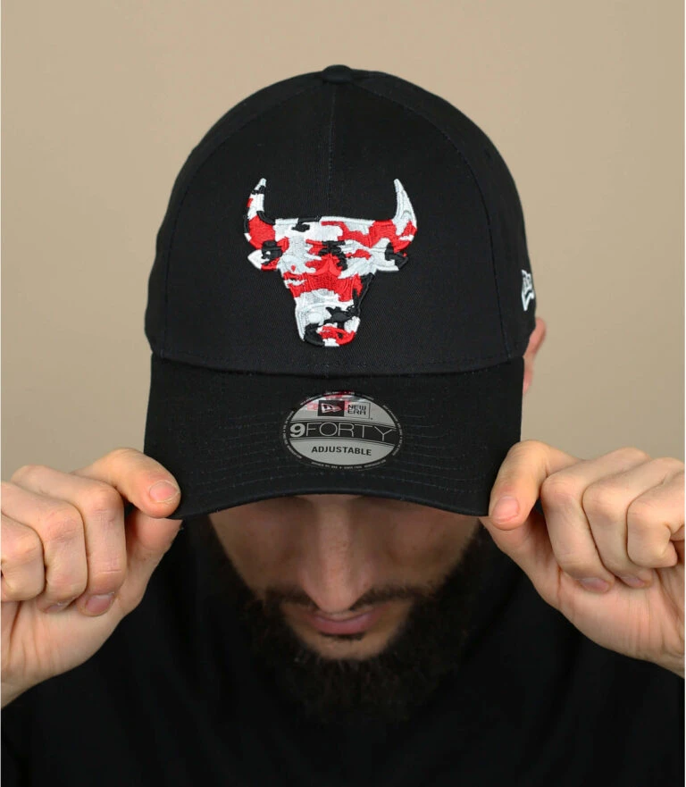 NEW ERA Magasin -NEW ERA Magasin casquette wild camo 940 bulls balck red 768x881 1